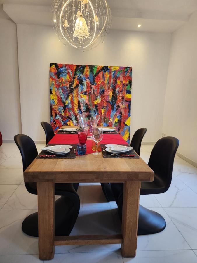 Maison Face A L'Abbaye D'Hautvillers - 2 Bedrooms 2 Bathrooms, Parking المظهر الخارجي الصورة