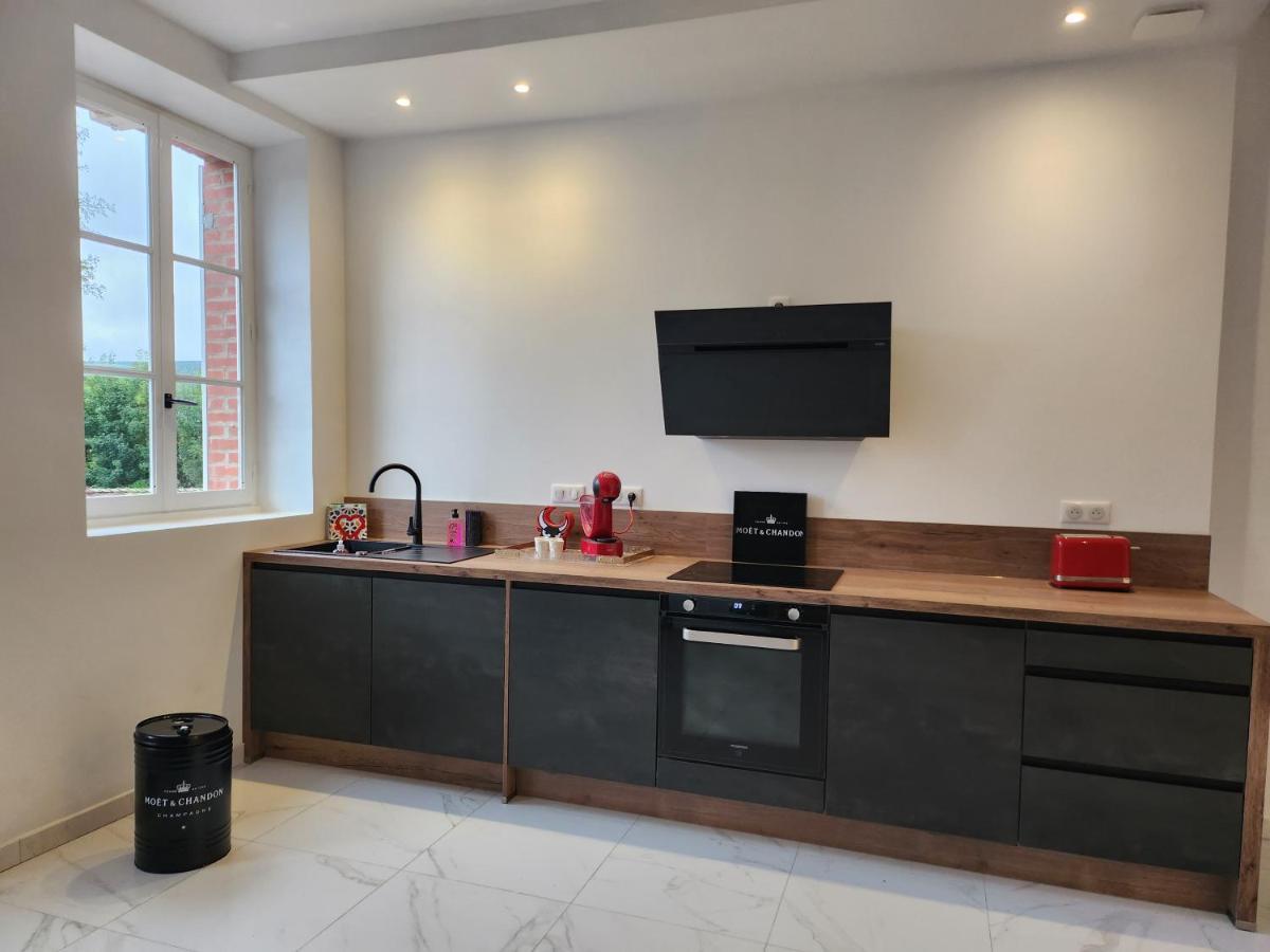 Maison Face A L'Abbaye D'Hautvillers - 2 Bedrooms 2 Bathrooms, Parking المظهر الخارجي الصورة